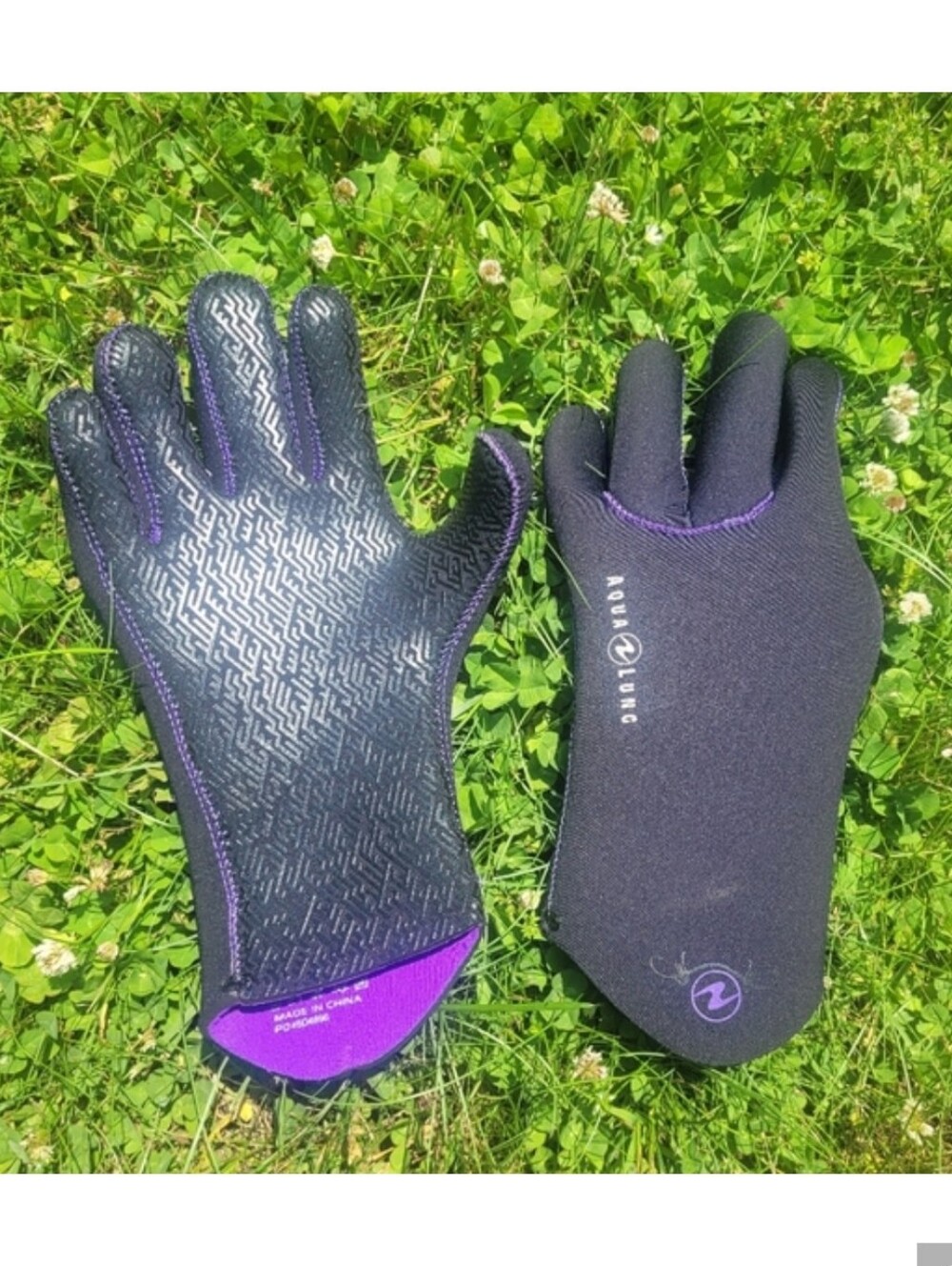 Women's Black/Purple Neoprene Dive Gloves